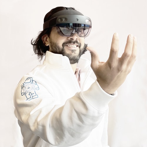 AR/VR developer portrait 50