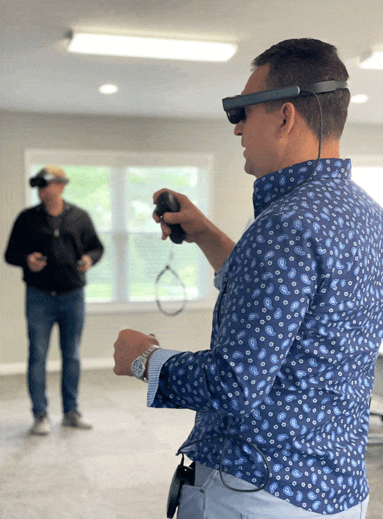 Examples of XR services and virtual training applications